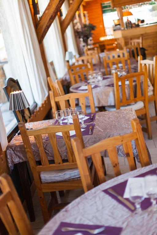 Hotel Restaurant La Darbella Les Rousses Bagian luar foto